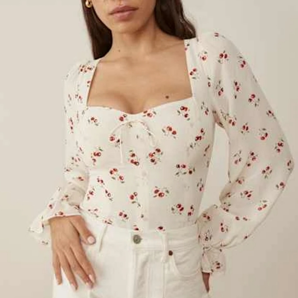 Reformation Chase Cherry Top Size 6